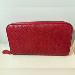 Authentic Bottega Veneta Leather Wallet